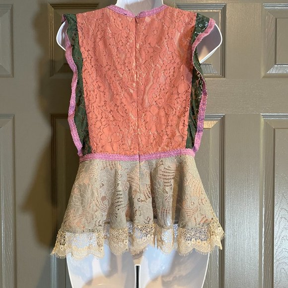 Sugar Lips Color block Lace Peplum Top - Picture 11 of 11